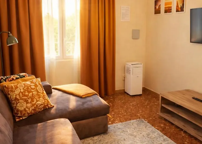 Marina E Lucio Bright San Paolo Metro Near Colosseum 4 Guests Holiday home Rome